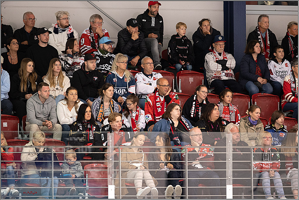 PENNY DEL 1. Testspiel Koelner Haie - Loewen Frankfurt; Koeln, 27.08.2023